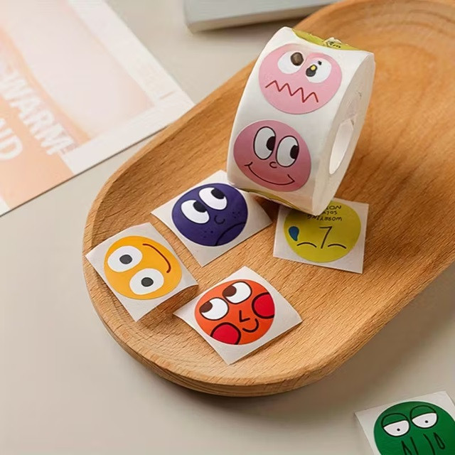 Набор круглых стикеров «Настроение» – 500 шт, 8 дизайнов, для упаковки и дневников Киев - изображение 1