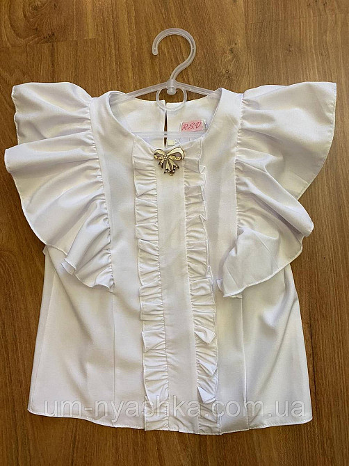 Гарна шкільна блузка з коротким рукавом 134-140 Кривий Ріг - фото 1