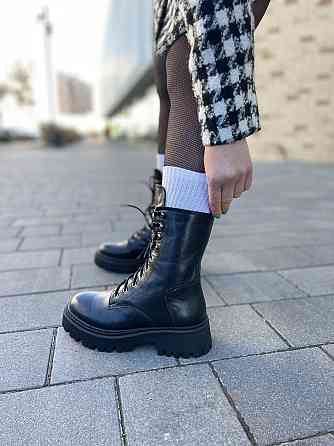 SOTHBY'S Черевики жіночі Sothby's чорні натуральна шкіра з утепленням висота 18см (M-1730/2 531 Коломия