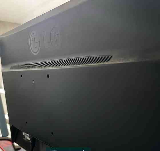 Монитор LG 23