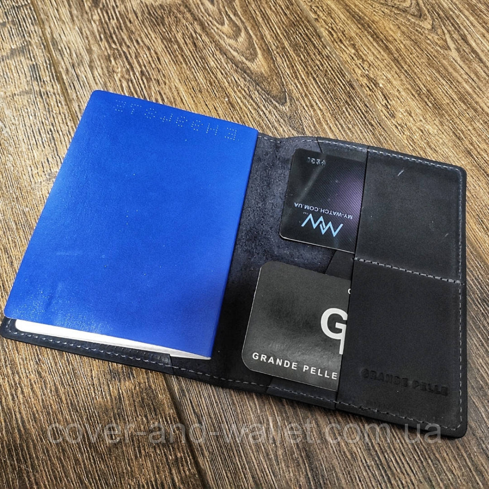 Шкіряна обкладинка на паспорт з відділеннями для пластикових карток Grande Pelle Київ - фото 2
