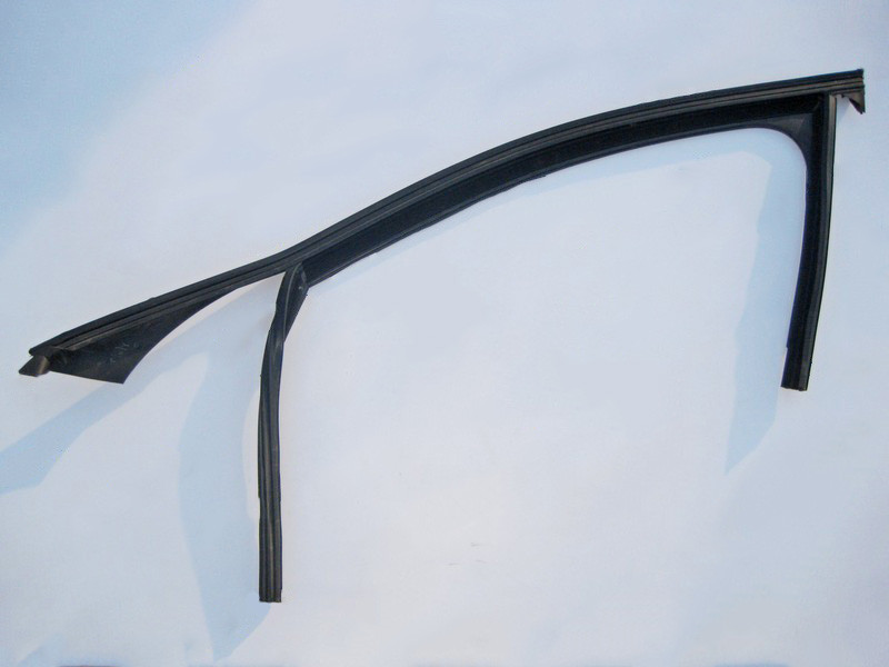 Mercedes-Benz  A2057254500 Гумове напрямне скло передніх лівих дверей C-Class W205 Одеса - фото 2