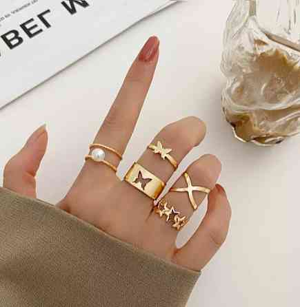 Набор колец из 5 штук универсальный золотистый Киев