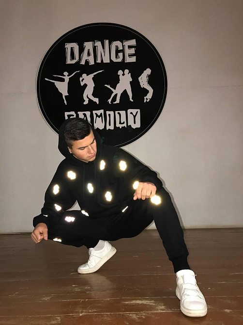 Спортивний костюм унісекс зі світловідбивним принтом. Чернівці - фото 1