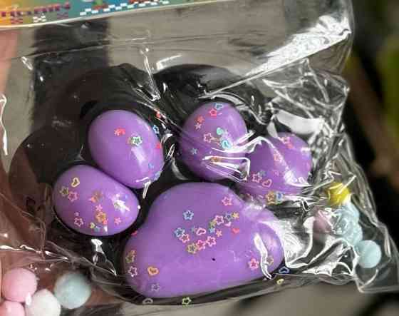 Велика  таба лапка, сквіш лапки. Київ