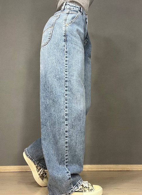 Джинси жіночі SESSANTA 8403 skater jeans широкі банани косі кишені висока посадка стрейчеві світло сині, світло-синій, 29, 29, 81 см, 121 см Київ - фото 13
