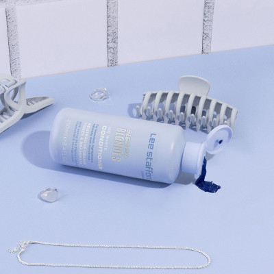 Кондиціонер для волосся Lee Stafford Bleach Blondes Ice White Conditioner 250 мл (5060282705630) Вінниця - фото 4