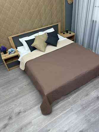 Покрывало двустороннее Decorator Microfiber листья 215x240 см капучино с бежевым (85-102) Киев