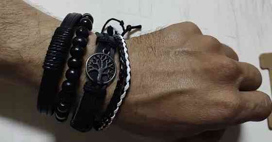 Подарочный набор для мужчин: наручные часы с 4 ориг. браслетами- диам 4см, длин 24см, шир рем 2см, без коробки Киев