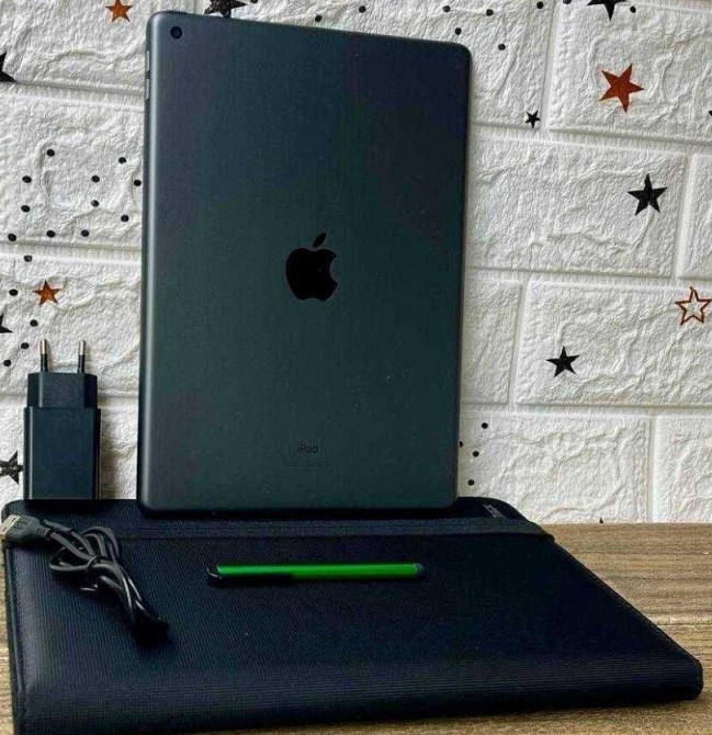 Планшет Apple iPad 7 32 ГБ. Харків - фото 3