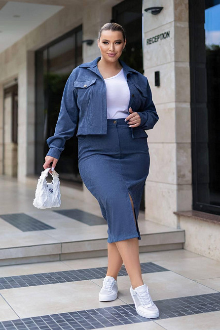 Жіночий стильний костюм-двійка: жакет і спідниця мікровельвет Джинс, 56 Одеса - фото 1