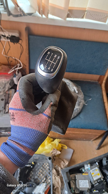 Ручка переключения передач с чехлом на Kia Sportage 2016–2021 годов Киев - изображение 1