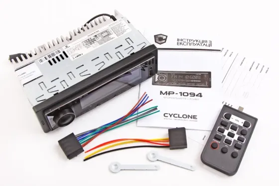 Автомагнітола Cyclone MP-1094 RGB BT/USB/MicroSD/ISO/доп. розїзд /iCar Link Вінниця
