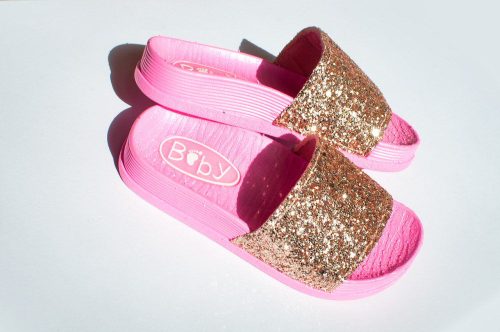 Шлепанцы летние детские для девочки розовые 