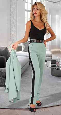 Костюм брючний (42) Київ