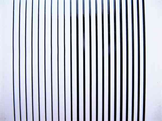 Металлизированные гибкие ленты 3 D полоски на липкой основе- черные. Киев