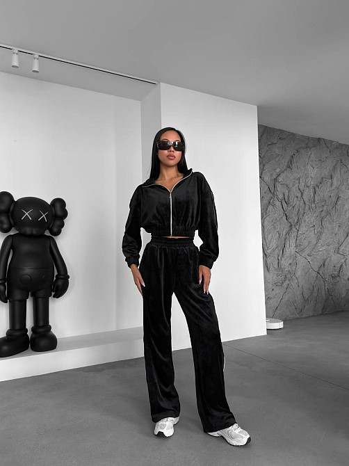 Жіночий прогулянковий костюм-двійка: зіп кофта та штани з мармурового велюру Чорний, 44/46 Одеса - фото 4