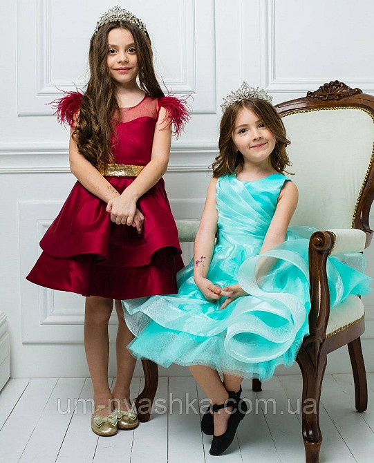 Пышные яркие нарядные платья 