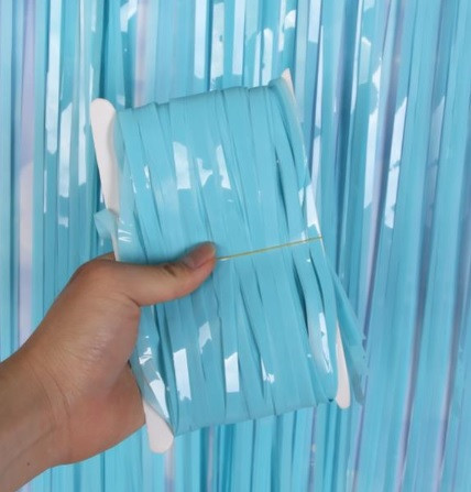 Дощик для фотозони блискучий 2 м на 1 м блакитний Київ - фото 3