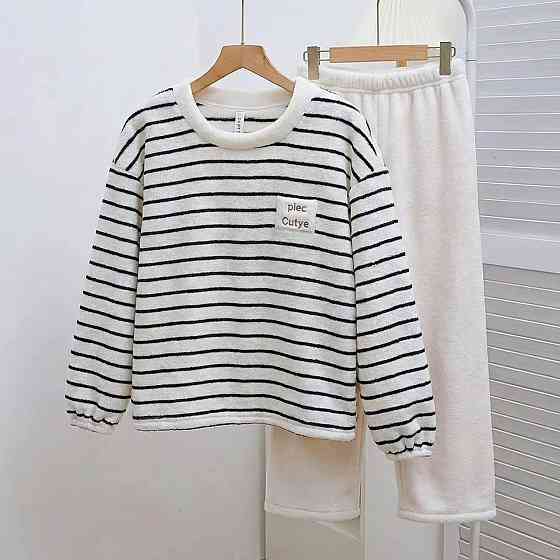 Жіноча тепла плюшева піжама двійка: кофта і штани Одеса