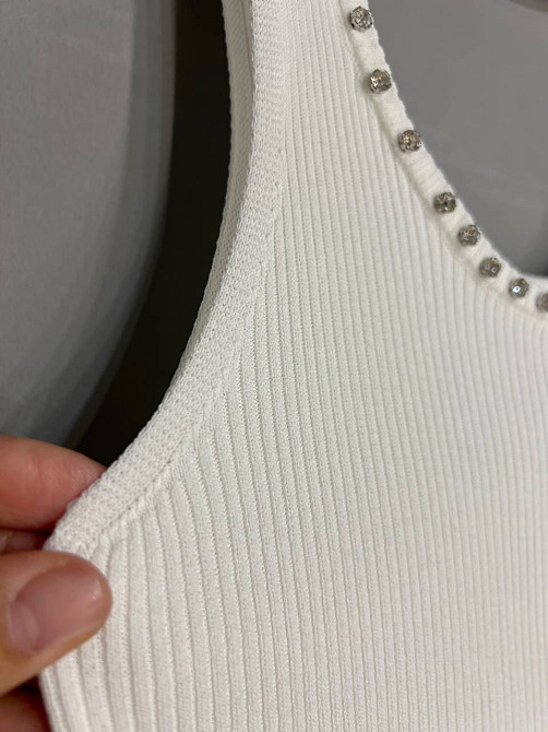 Майка жіноча A-N 3805 в рубчик з камінням на вирізі, білий, one size Київ - фото 7