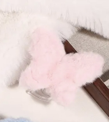 Шпилька крабік із хутра "Метелик" Рожевий Сміла - фото 1