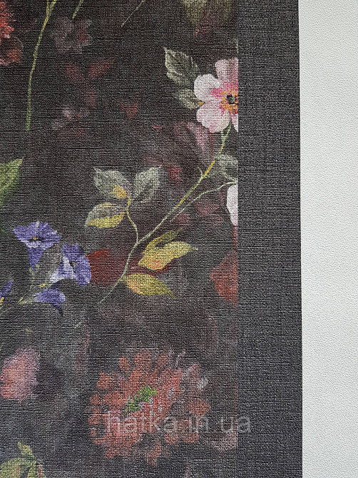 Винілові на фрізеліні AS creation Perfect 1.06Х10 квіти червоні сиренові на чорному Київ - фото 3