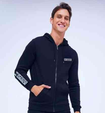 Мужская зимняя мастерка Nike Air Max  ESSENTIALS+ FLEECE MEN'S HOODIE 48 Киев