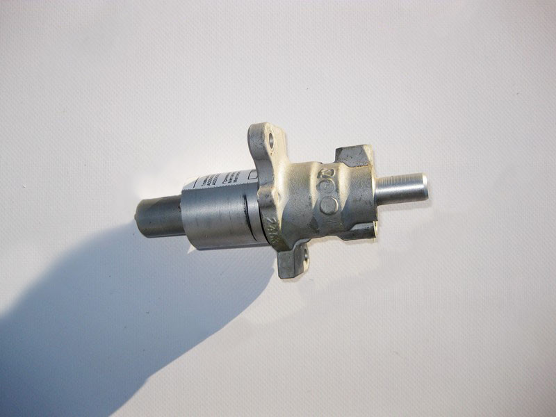 Mercedes-Benz  A0054309101 Головний гальмівний циліндр S-Class W220 CL C215 Одесса - изображение 2