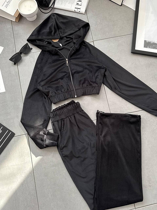 Женский стильный костюм двойка в стиле спорт шик со стразами на ягодицах велюр Черный, 46/48 Одесса - изображение 10