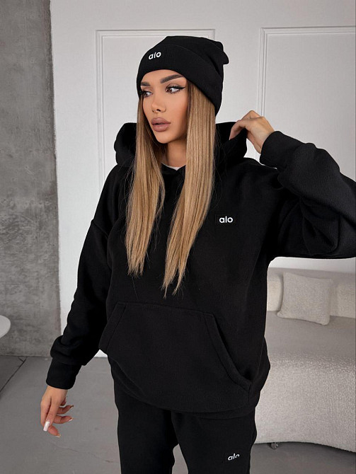 Женский стильный теплый костюм из флиса полар с шапкой Одесса - изображение 2