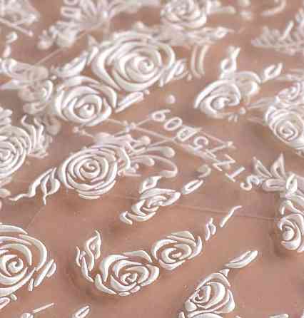 Наклейки для ногтей 3D с розами, белые слайдеры для дизайна маникюра Киев