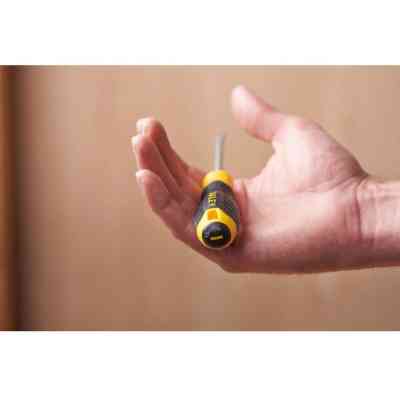 Викрутка Stanley Cushion Grip, SL 5.5x100мм, з жалом, що розширюється. (STHT16146-0) Вінниця