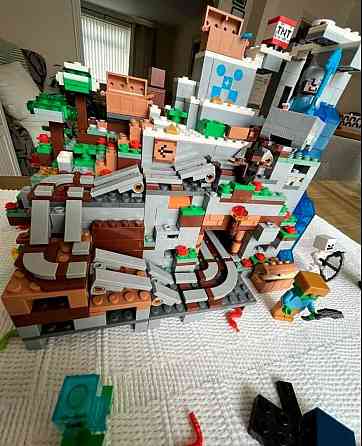 Огромный Лего Майнкрафт Горная пещера, 1000 деталей. Киев