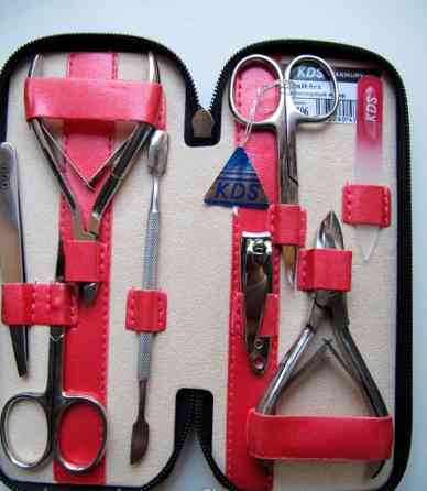 Маникюрный набор KDS (7 предметов) 7105 с хрустальной пилочкой Киев