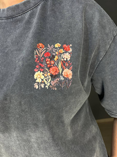 Футболка женская A-N 27005 тай-дай вареная с цветочным принтом на спине, серый, one size Киев - изображение 13