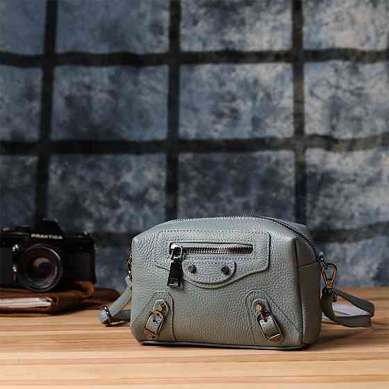 Женская сумка из натуральной кожи с современным декором Голубой (Vintage) Киев