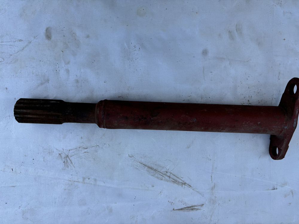 Вилка кардана ведущая ДТ-75. 77.36.015. Харьков - изображение 1