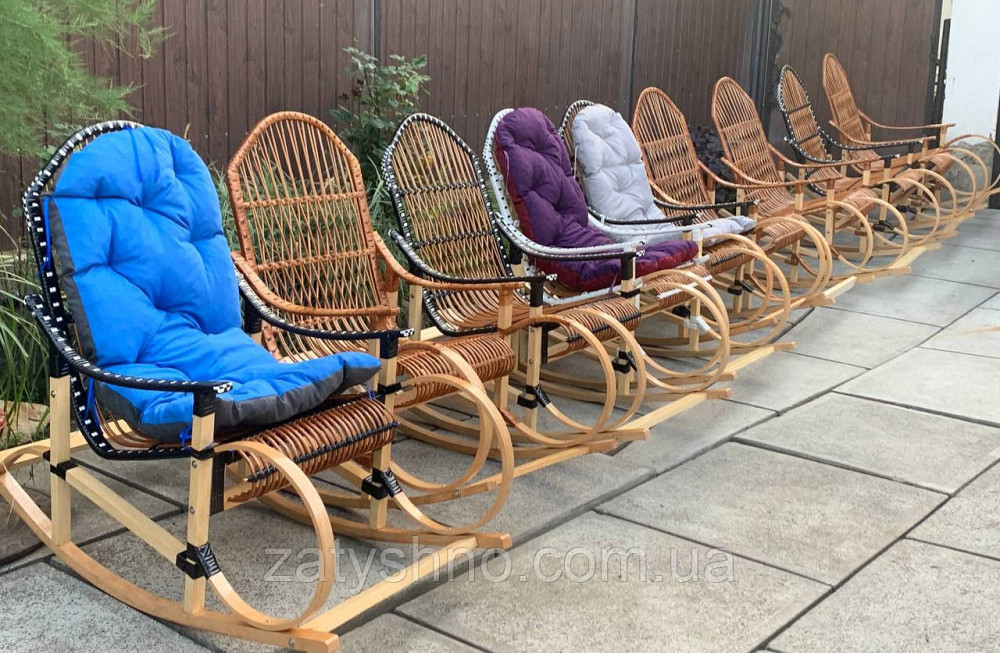 Крісло-гойдалка плетені з ротанга та лози Київ - фото 9
