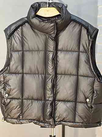 Жилетка жіноча Lady Yep 9039 стьобана коротка вставка з екошкіри на спині чорна, чорний, 42 Київ