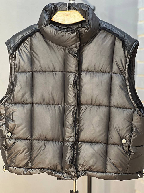 Жилетка жіноча Lady Yep 9039 стьобана коротка вставка з екошкіри на спині чорна, чорний, 42 Київ - фото 5