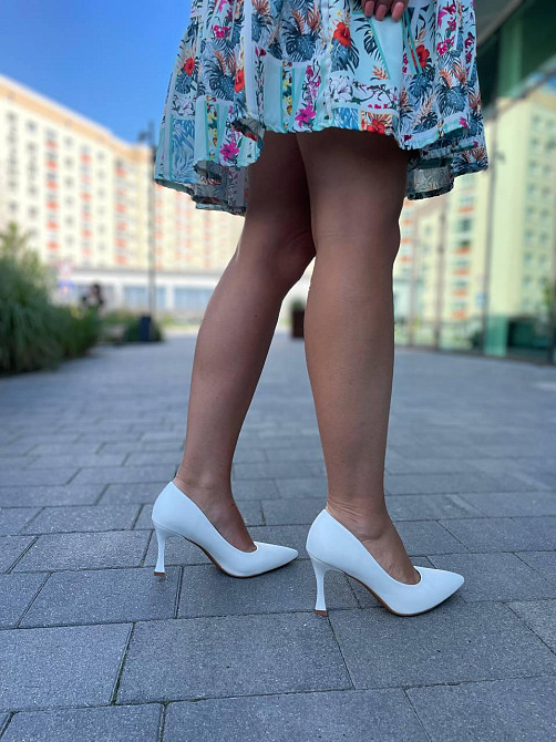 Loretta Стильні туфлі на тонких підборах жіночі весна-осінь зі штучної шкіри білі (5451) р. 36- Коломия - фото 7