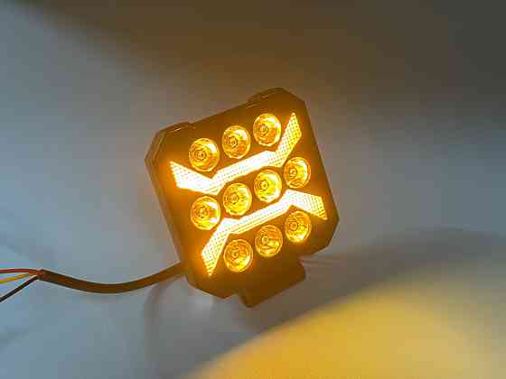 Фара рабочего света LED прямоугольная 108 мм SPOT (направленный свет) — Белый + Желтый свет (8 диодов) Харьков