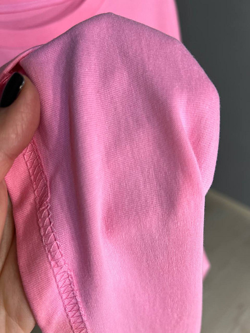 Футболка жіноча YIGOU 23 напис малюнок кролик оверсайз подовжена one size, рожевий, one size Київ - фото 5