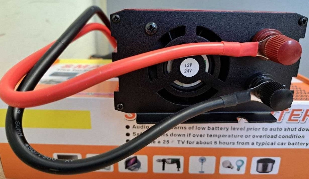 Інвертор Перетворювач 4000 Ват 12ілі24 В на 220 В з вольтметром. Київ - фото 2