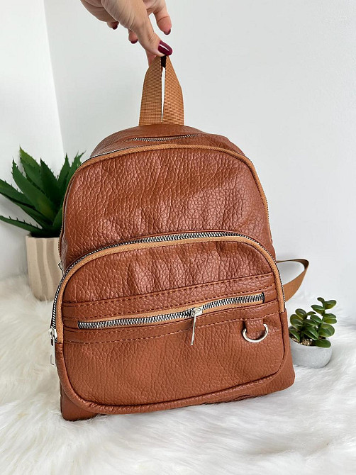 Рюкзак міський молодіжний жіночий коричневий Київ - фото 1