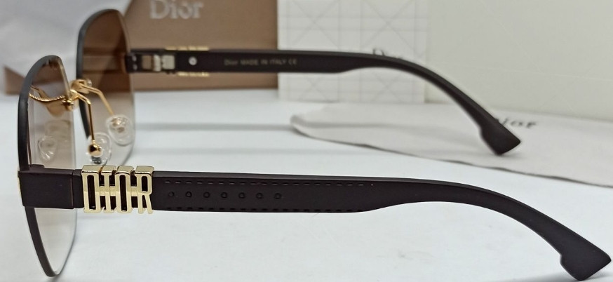 Жіночі брендові окуляри безправні коричневий градієнт із золотим лого Київ - фото 5