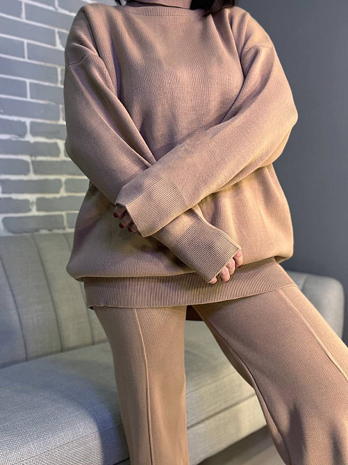 Костюм женский My fashion 202401-101 брюки со стрелкой шнурок и удлиненный свитер оверсайз one size, карамель, one size Киев - изображение 2