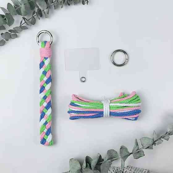 Набор макраме для вязания и плетения брелока 