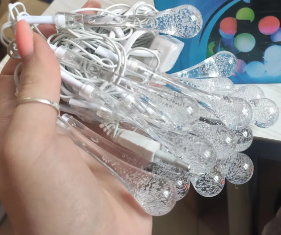 Гирлянда светодиодная Капли на белом проводе Мультицвет Винница